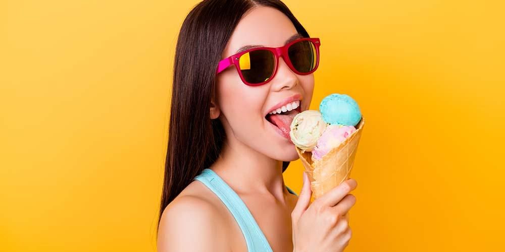 Η κατανάλωση παγωτού προκαλεί παγωμένο εγκέφαλο, γιατί συμβαίνει αυτό;