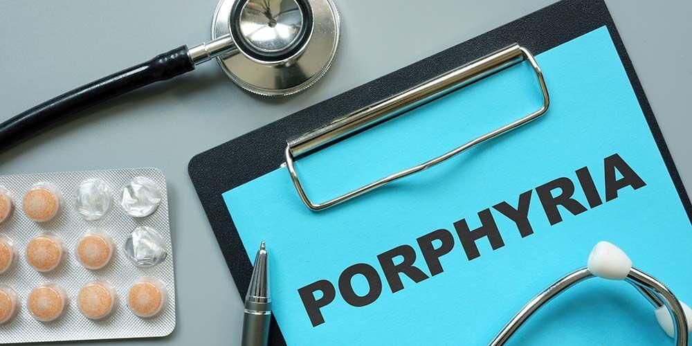 Porfyrie, vzácná nemoc, která inspirovala legendu o upírech