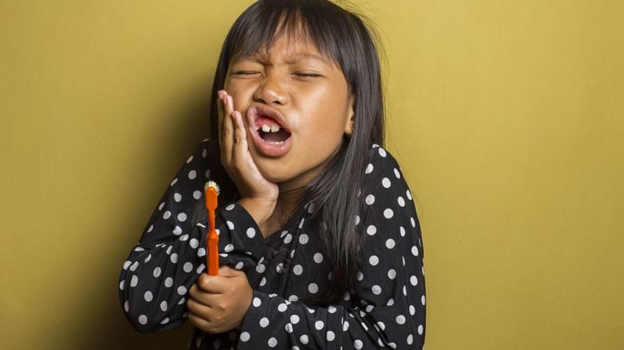 Dor de dente nas crianças, os pais precisam conhecer os prós e contras