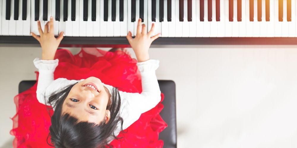 Znát výhody dětských hudebních nástrojů, které rodiče potřebují znát