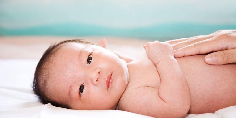 Napihnjen dojenček? Premagajte z 9 varnimi in učinkovitimi načini