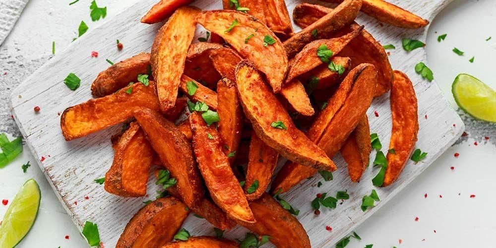 Søde kartofler vs pommes frites, hvad er sundere?