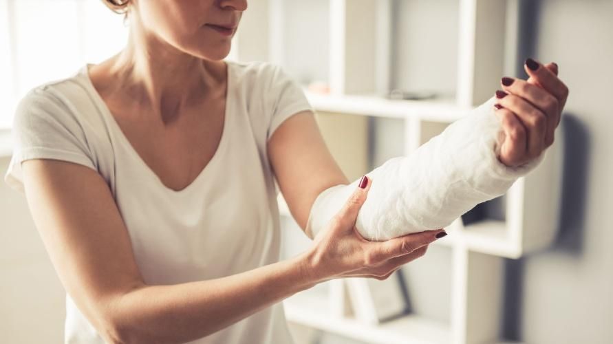 Simptomi zlomov rok in kako jih zdraviti