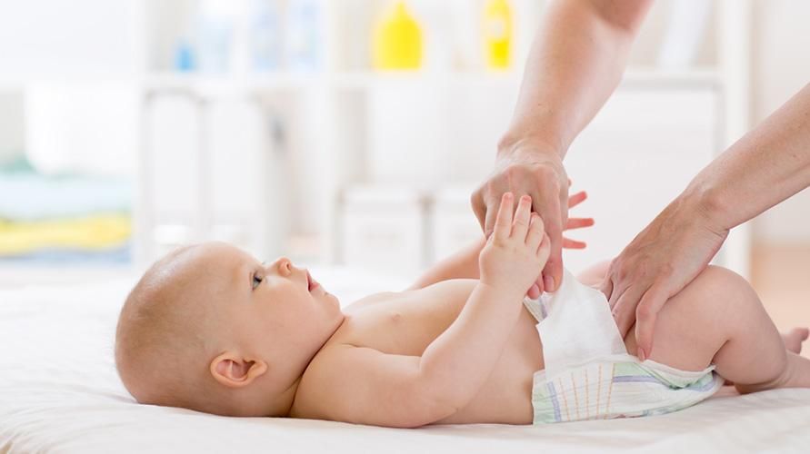 Узроци пенастих беба, индикације гутања превише предњег млека