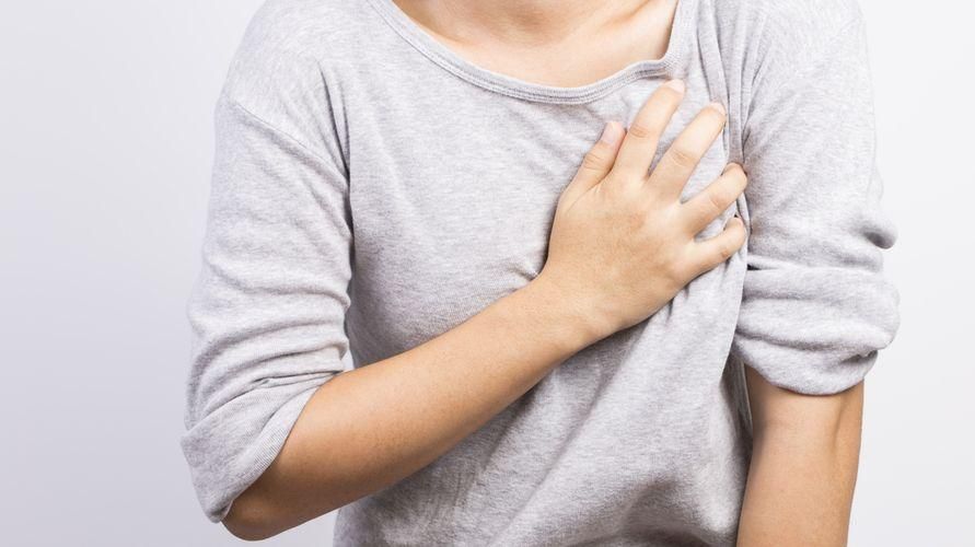 Trde prsi vas skrbijo, prepoznajte različne vzroke