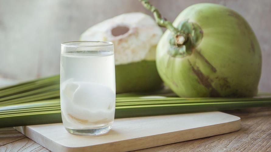 Què tan efectiu és tractar la disfunció erèctil amb aigua de coco?