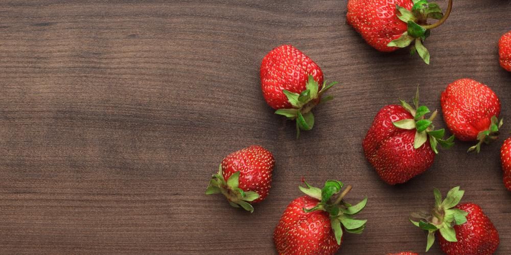 Forskellige fordele ved jordbær til gravide kvinder, som også er gode for fosteret