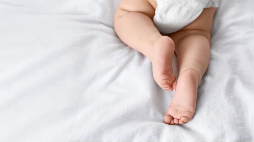 Hipotonija kūdikiams, dar žinomas kaip kūdikių diskelio sindromas, kas tai sukelia?