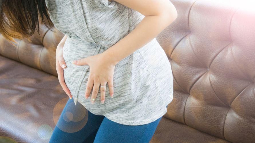 Colisão de estômago durante a gravidez, estes são possíveis riscos