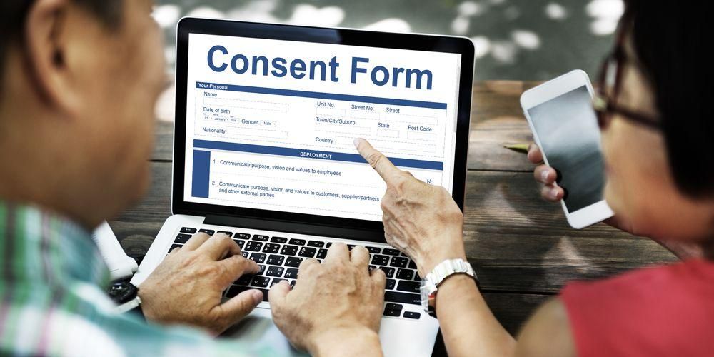 Conèixer la definició de consentiment informat i la seva importància en el tractament mèdic