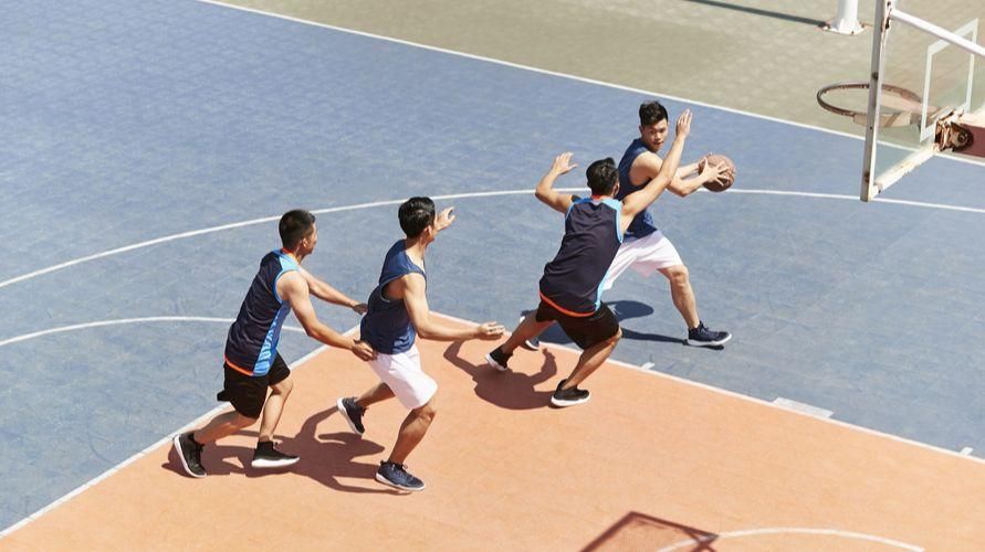 8 lợi ích của việc chơi bóng rổ đối với sức khỏe, một trong số đó là tăng cường sức khỏe cho xương!