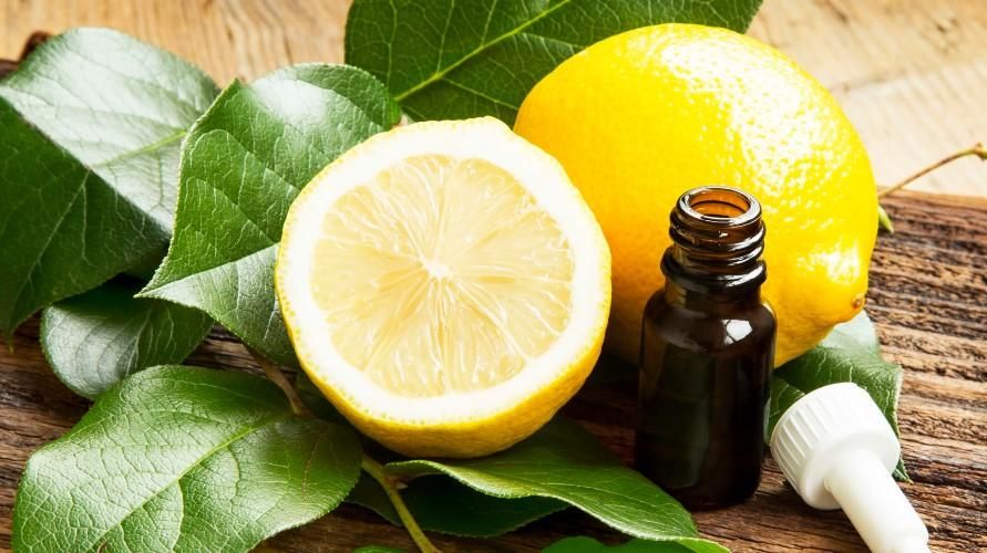 Vários benefícios do óleo de limão com aroma perfumado