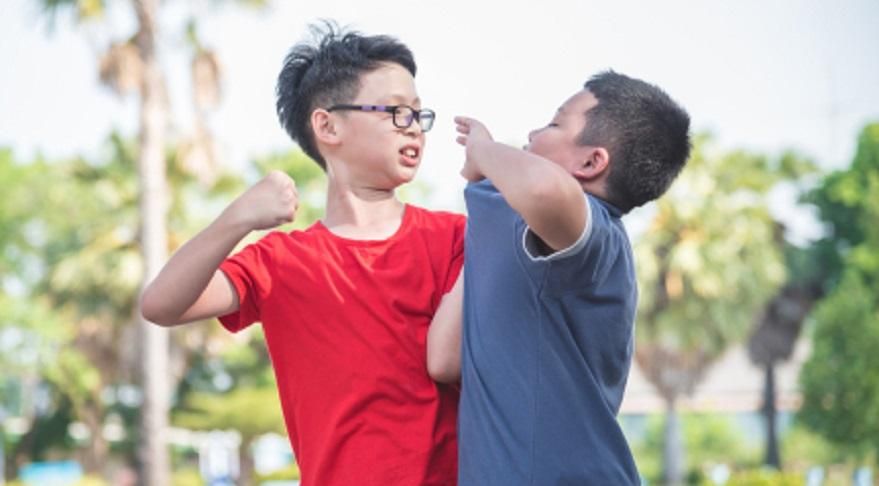 11 maneiras eficazes de superar crianças que gostam de bater