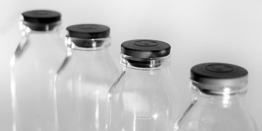Hvad er fordelene og ulemperne ved glas modermælksflasker?