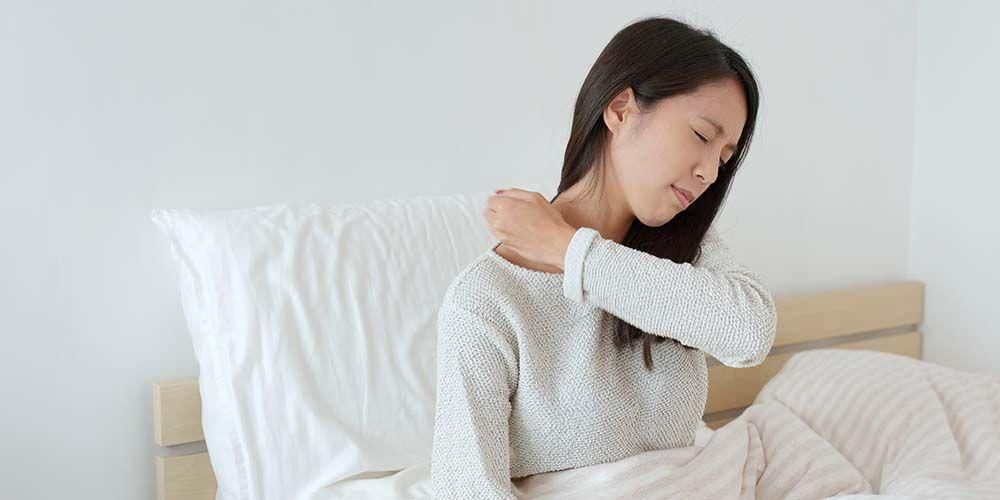 Causes del dolor d'espatlla i coll, a causa de lesions a problemes mèdics