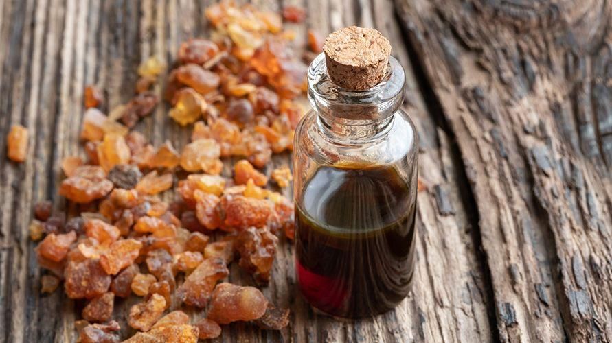 6 Οφέλη του Myrrh Alias ​​Oil, Ισχυρό κατά των βακτηρίων και των παρασίτων