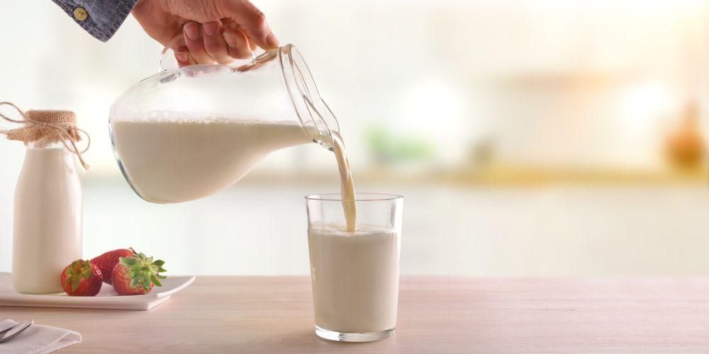 Různé nízkotučné mléko a jeho výhody pro vás