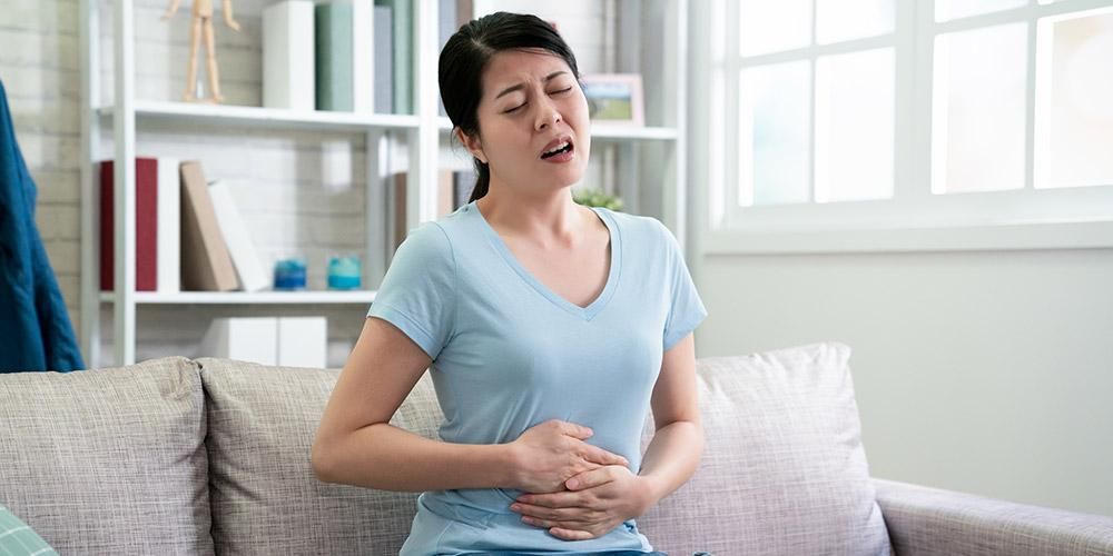 Během nebo před menstruací Nafouklý žaludek? Toto je příčina!