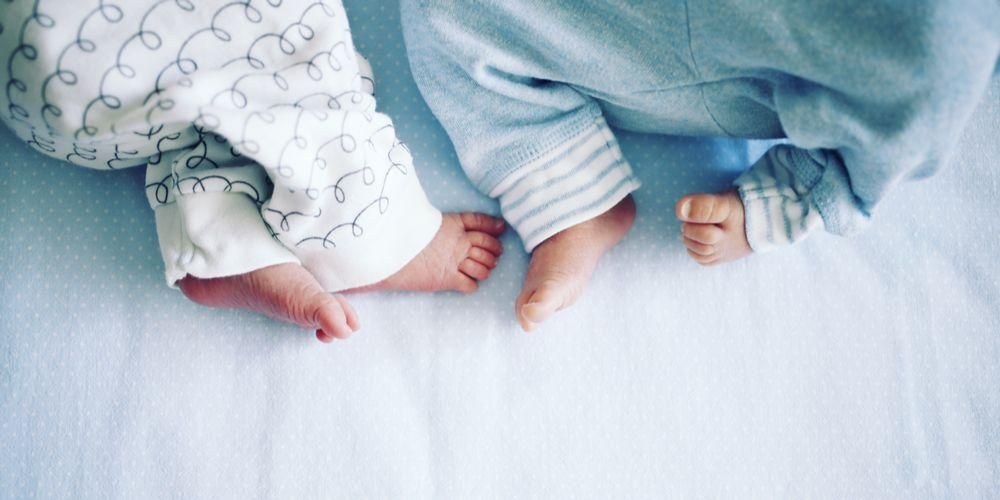 Consells per triar pantalons de nadó que són importants per a les mares