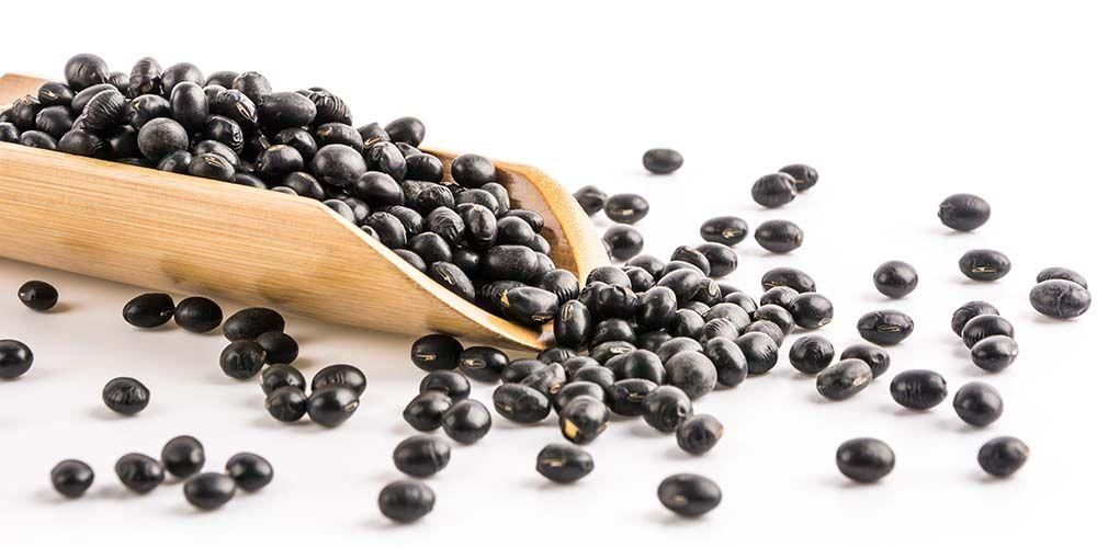 Fordelene med svarte soyabønner er bra for helsen og risikoen som må vurderes