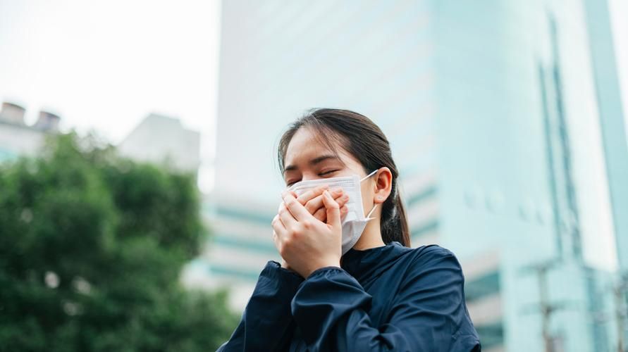 5 nejúčinnějších způsobů, jak překonat kašel kvůli alergiím