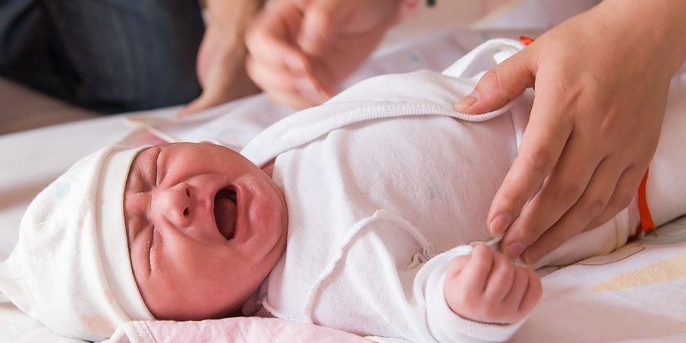 Dažnos kūdikių verksmo priežastys ir kaip jas įveikti