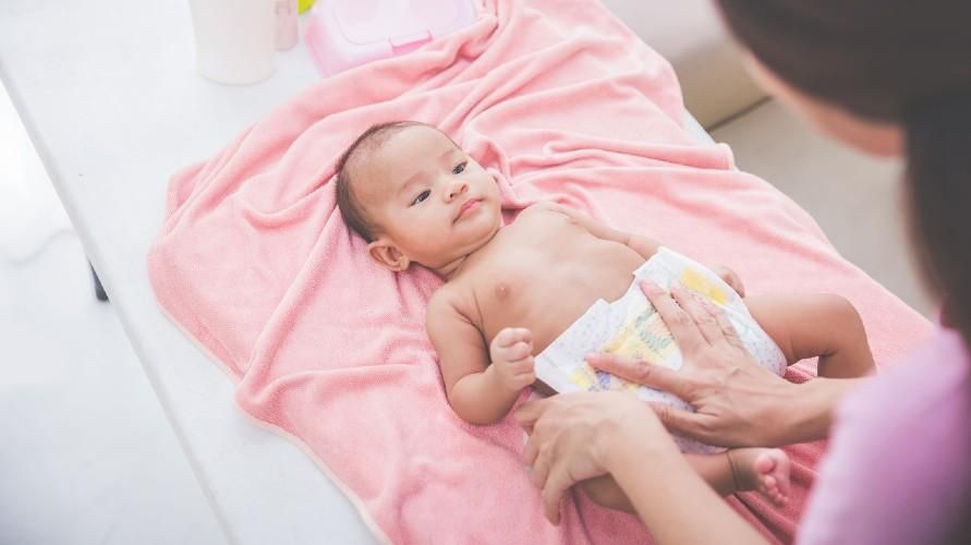 选择新生婴儿贴以让您的小宝宝感到舒适的提示