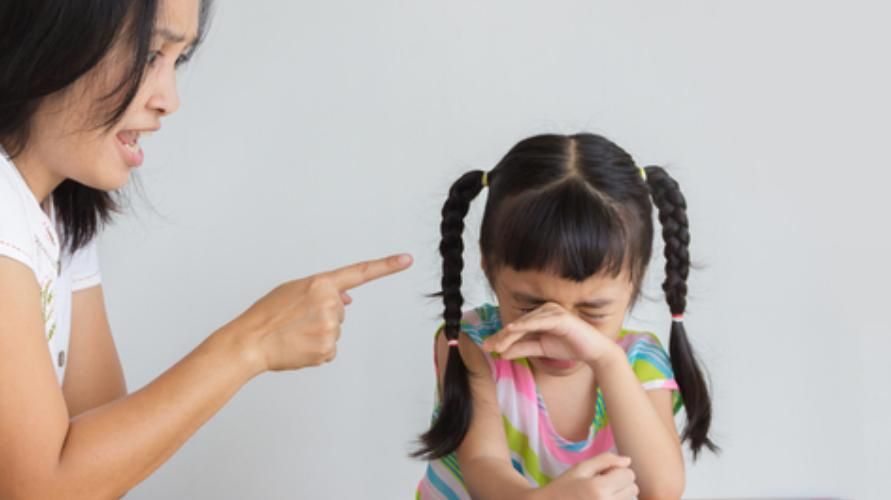 9 consells per esmorteir les emocions perquè no et penedeixis després de renyar el teu fill