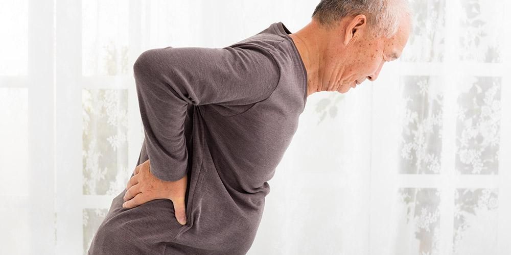 Teh 10 vzrokov za bolečine v hrbtu je treba opazovati
