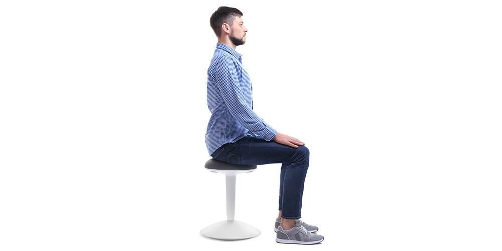 Previna furúnculos aplicando uma posição sentada correta e adequada