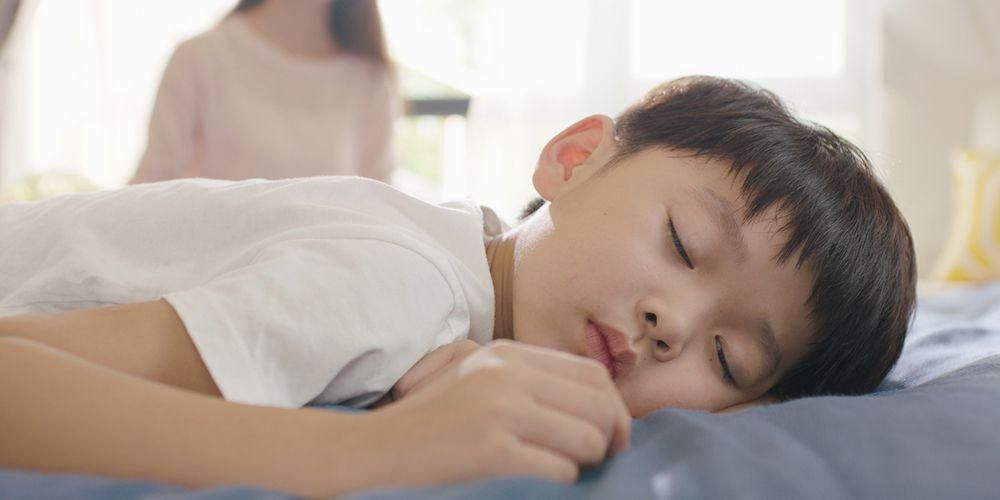Lær børns søvntimer baseret på deres alder